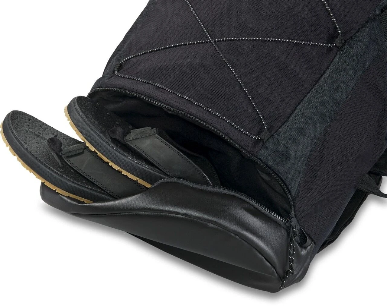 Dakine Mission Surf Dlx Wet/Dry Pack 40L - Image 5